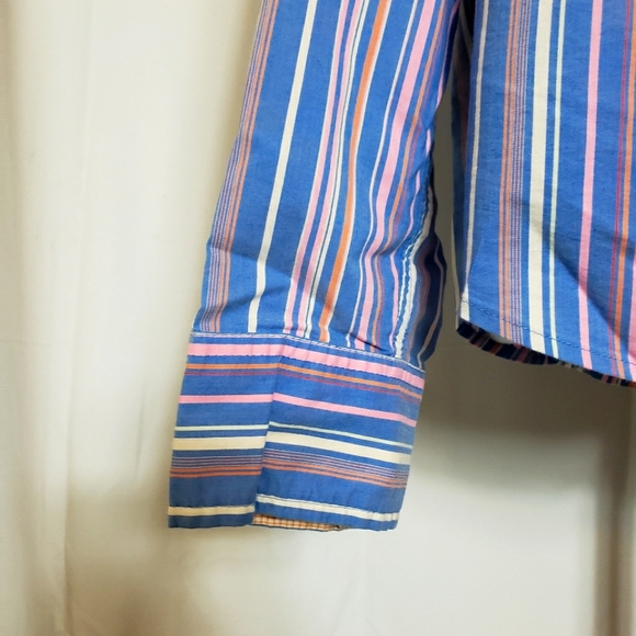 Old Navy Button Down Blouse - Picture 7 of 9